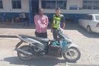 Penjual lokcing kaut upah RM15 satu trip, seludup petrol ke Thailand