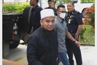Ebit Lew diarah bela diri pertuduhan gangguan seksual