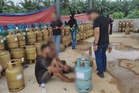 'Seleweng LPG dalam ladang kelapa sawit'