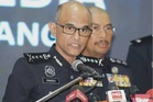 Samseng bermotosikal simbah petrol, bakar kenderaan giat diburu