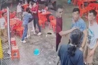 'Jelingan' punca lelaki dibelasah di restoran