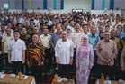 Guru pempengaruh perlu beradab, berhujah dengan fakta - Anwar
