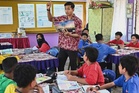 Hadiah Hari Guru, GLC jangan potong bajet