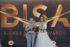 Francsuffia sinar buat wanita