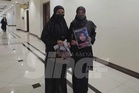Noraidah hadir ke mahkamah bersama potret Zara Qairina