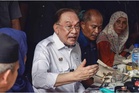 'Yang banyak mengeluh ahli politik tergelincir' - Anwar