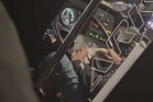 Polis siasat video tular pemandu bas isi 'cecair' dalam botol ketika memandu