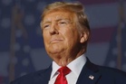 Trump tangguh keputusan perjanjian Iran dalam mesyuarat dengan pegawai - Laporan
