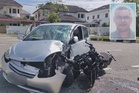 Pensyarah maut langgar kereta membelok
