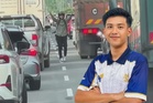 Penunggang motosikal nekad iringi ambulans demi tebus kekesalan