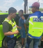 Dicekup curi kabel di landasan kereta api