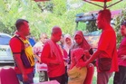 Hampir 24 jam hilang dalam kebun getah, wanita OKU ditemukan selamat