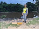 Sekumpulan lelaki cabut lari naik perahu, tinggalkan vape seludup