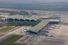 Tayar pesawat pecah: Landasan KLIA dibuka semula, operasi penerbangan kembali normal