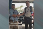Insiden tular ditumbuk: Warga emas serah diri,  pemuda ditumbuk pilih berdamai