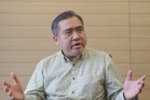 Guna tren diesel elak rakyat menunggu lama - Anthony Loke