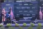 Tindakan Gatell alih botol arak di podium kemenangan Hakim Danish raih pujian