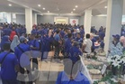 Pejabat UMNO Johor sesak, penyokong tunggu pengumuman calon BN