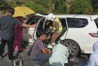 Inspektor polis, guru wanita maut MPV bertembung kereta