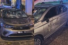 Padah baling bata, rosakkan kenderaan polis