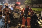 Dua rentung kereta terbakar
