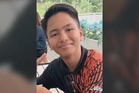 'Tolong halalkan makan minum saya'