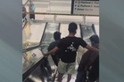 Tular video warga asing kencing di eskalator MRT