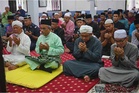 Undang Luak Sungei Ujong, Undang Luak Rembau tunai solat Jumaat bersama masyarakat