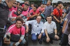 'Anak-anak baliklah mengundi, ini masa depan kamu' - Anwar