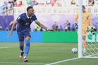 Penalti Mbappe bawa Perancis ke suku akhir