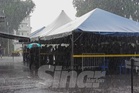 Hujan lebat tidak halang anggota polis mengundi awal