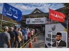 Rakyat mahu wakil, bukan pelancong politik