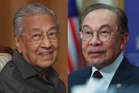 Anwar ucap selamat ulang tahun ke-101 buat Tun Mahathir