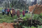 Wanita maut dihempap pokok tumbang