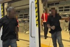 Lelaki ceroboh landasan LRT3, perkhidmatan tren tergendala 30 minit