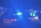 Cubaan dua lelaki lolos pemeriksaan polis jerat diri