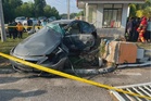 Warga emas maut kereta BMW terbabas langgar pagar institut memandu