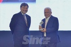Karangkraf penerima Anugerah Merdeka, CGC lancar skim jaminan RM10b perkukuh PMKS