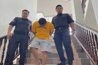 Peniaga mengaku libas anak tiri guna ‘hanger’