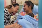 Ally Mukhriz timang cahaya mata lelaki, cicit pertama Tun Mahathir dan Tun Hasmah