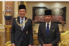 PM Anwar dikurnia Darjah Kerabat Brunei