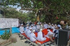 Pelajar tahfiz terus laung azan, solat hajat dan baca Yasin bantu cari dua remaja hilang