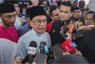 Anwar sokong cadangan pelaburan TH diletak di bawah pengawasan SC, BNM