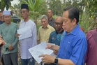 ‘Tabung RM50 juta bukan permintaan Najib, sebaliknya hasrat ahli UMNO’ – Ahmad Maslan