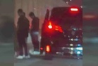 Padah buang air kecil tepi jalan, tiga lelaki ditahan