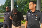 Pembantu jurujual kedai emas didakwa tipu pakej umrah RM35,736