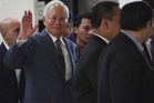 Tahanan rumah Najib: Kawat duri, lampu sorot tidak masuk akal – Peguam
