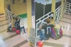 Tular rakaman CCTV curi duit tabung surau, dua lelaki diburu polis
