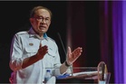 Belanjawan 2027: Kerajaan bakal umum langkah tegas pastikan gaji yang adil - Anwar