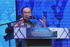 Pengampunan bersyarat Najib: Anwar tegas pertahan prinsip banteras rasuah